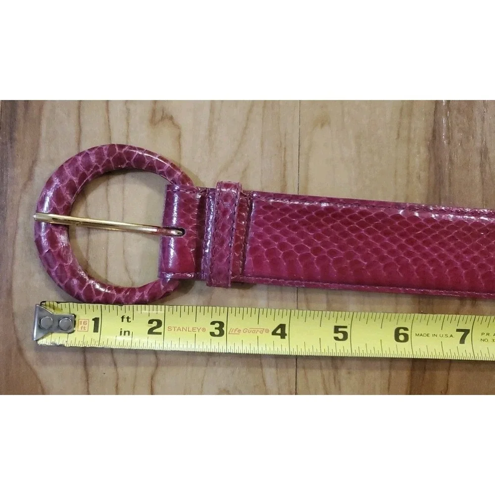 Vintage Magid Genuine‎ Snake Skin Belt Size M fits 27 -30 in Berry Pink Purple